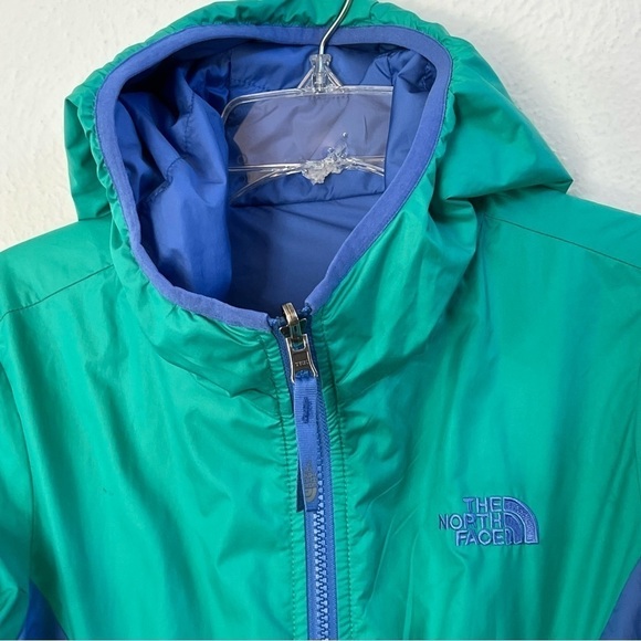 The North Face blue green reversible hooded jacket - Picture 4 of 10